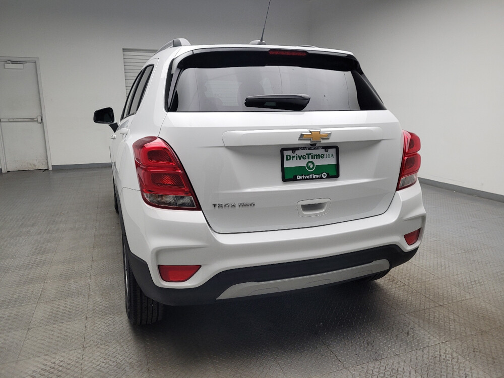 2022 Chevrolet Trax in Peoria, IL 61615 - 18085389 6
