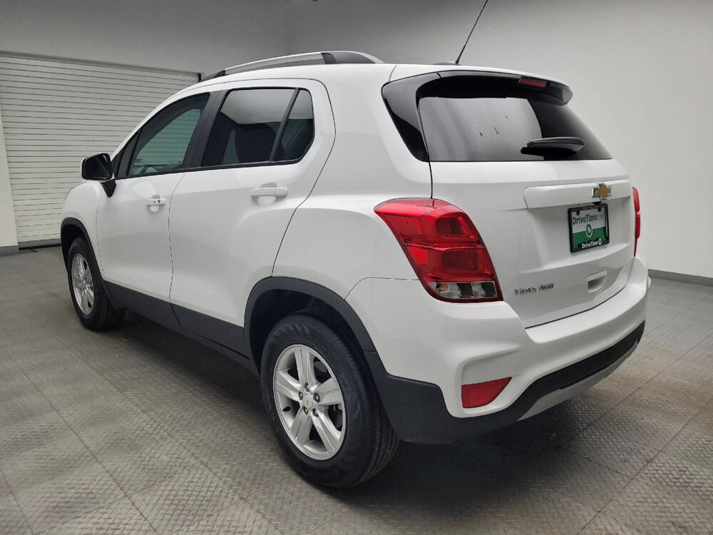 2022 Chevrolet Trax in Peoria, IL 61615 - 18085389 5