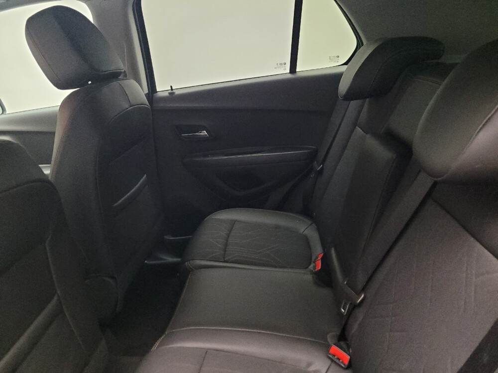 2022 Chevrolet Trax in Peoria, IL 61615 - 18085389 18