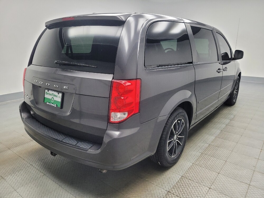 2016 Dodge Grand Caravan in Highland, IN 46322 - 18085404 9