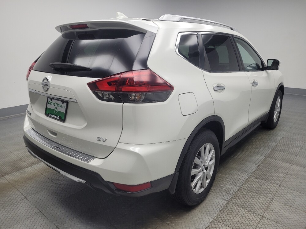 2018 Nissan Rogue in Highland, IN 46322 - 18085405 9