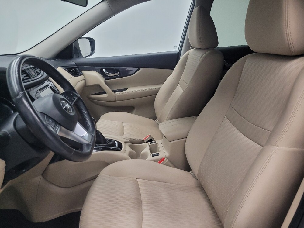 2018 Nissan Rogue in Highland, IN 46322 - 18085405 17