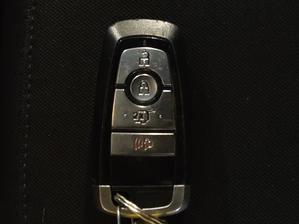 2020 Ford Explorer in Jacksonville, FL 32210 - 18085414 32