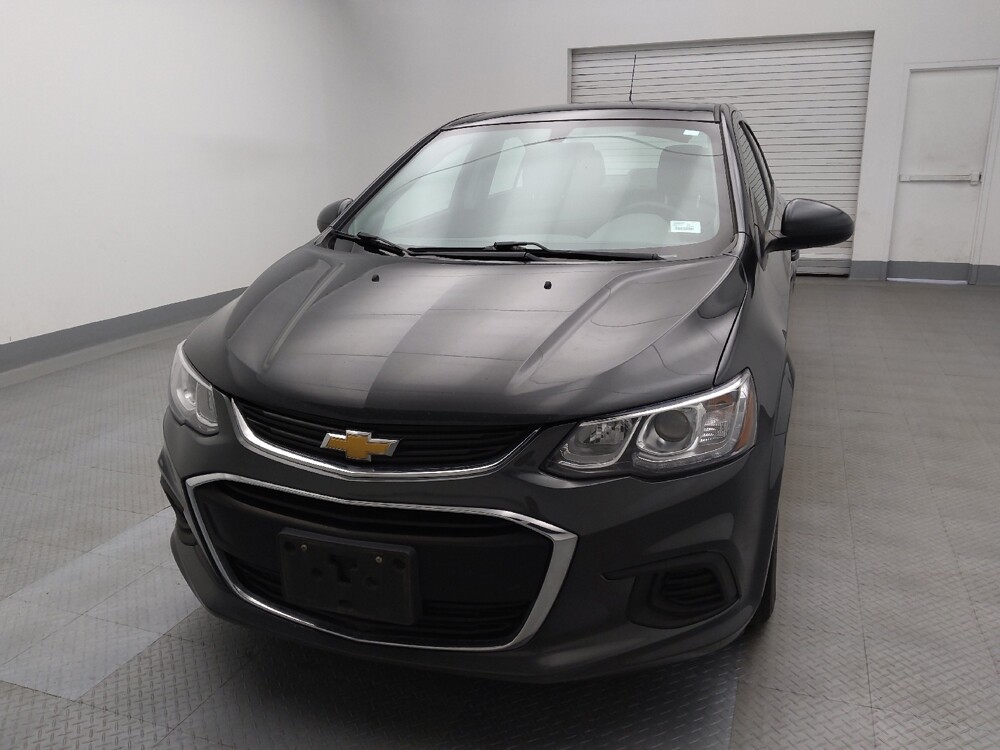 2018 Chevrolet Sonic in Lakewood, CO 80215 - 18085417 15