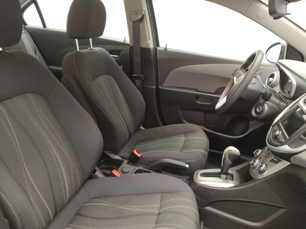 2018 Chevrolet Sonic in Lakewood, CO 80215 - 18085417 21