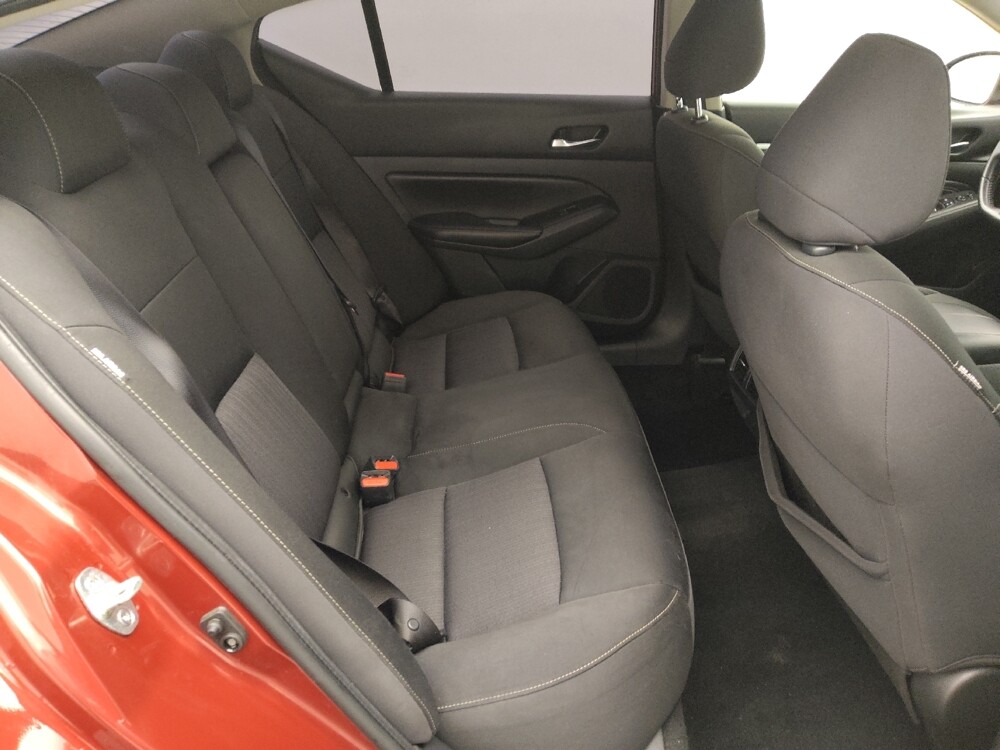 2019 Nissan Altima in Houston, TX 77060 - 18085418 19