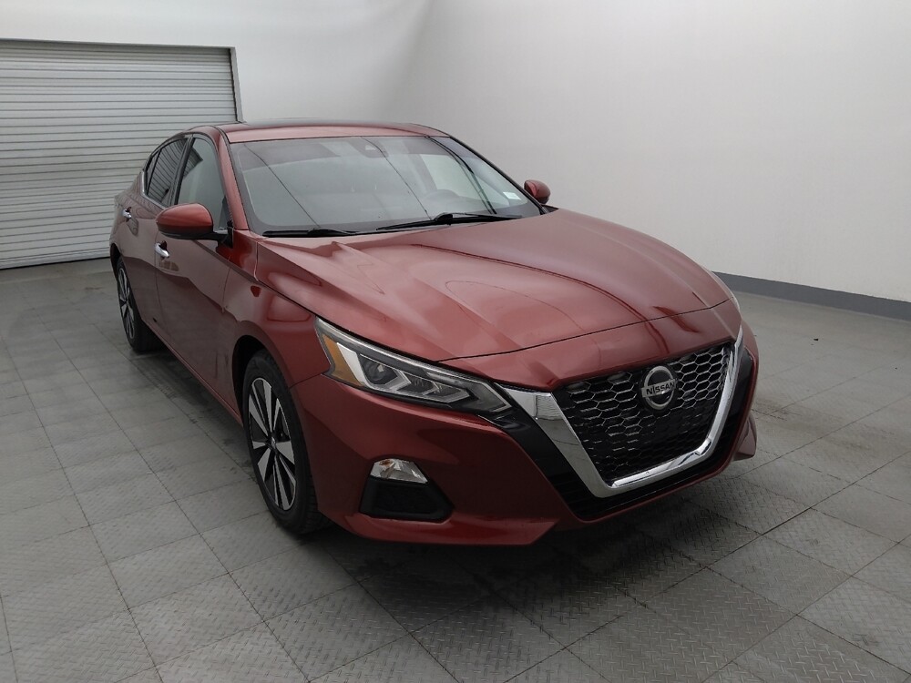 2019 Nissan Altima in Houston, TX 77060 - 18085418 14