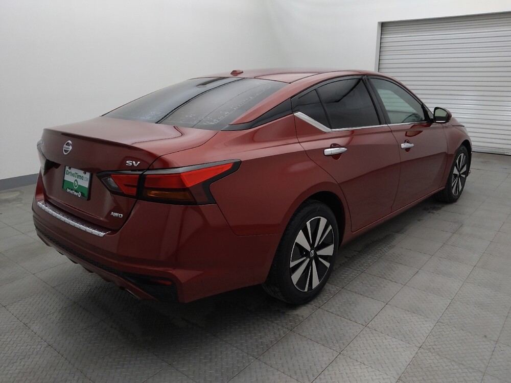 2019 Nissan Altima in Houston, TX 77060 - 18085418 9