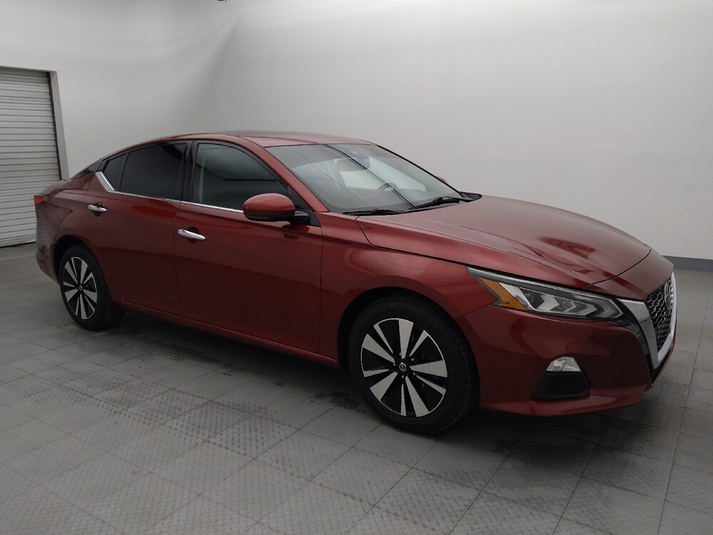 2019 Nissan Altima in Houston, TX 77060 - 18085418 11