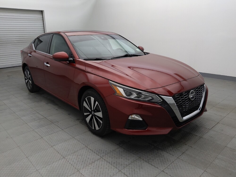 2019 Nissan Altima in Houston, TX 77060 - 18085418 13