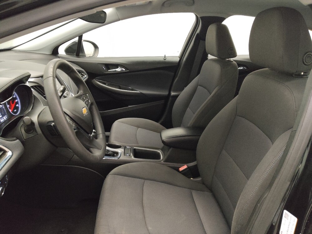 2019 Chevrolet Cruze in Conyers, GA 30094 - 18085419 17