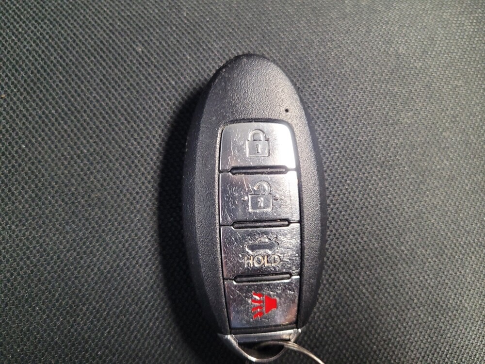 2021 Nissan Versa in Bradenton, FL 34207 - 18085421 32