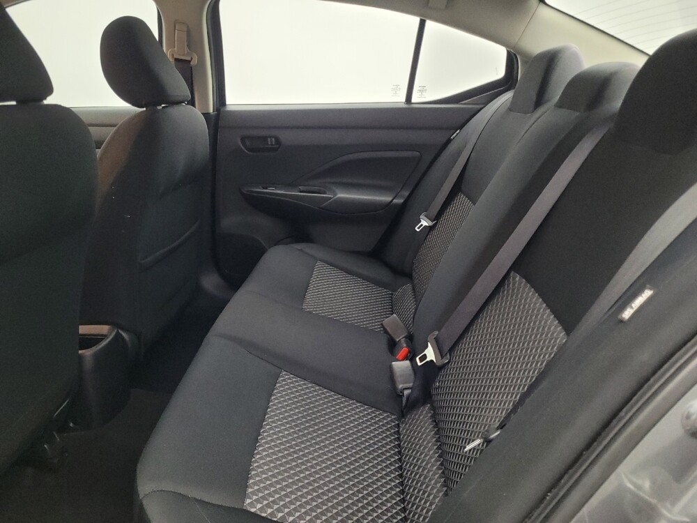 2021 Nissan Versa in Bradenton, FL 34207 - 18085421 18