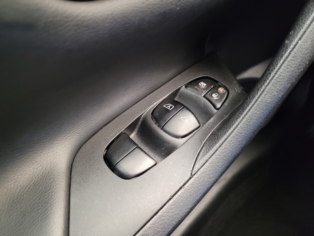 2017 Nissan Altima in Fairfield, OH 45014 - 18085428 27