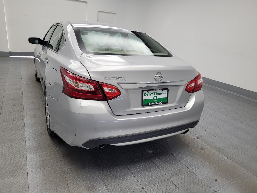 2017 Nissan Altima in Madison, TN 37115 - 18085438 6