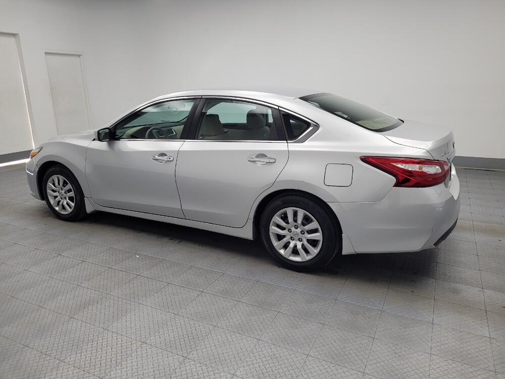 2017 Nissan Altima in Madison, TN 37115 - 18085438 3