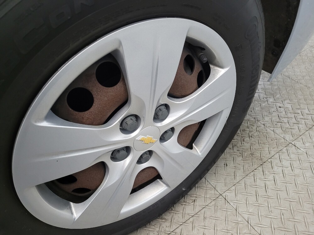 2018 Chevrolet Cruze in Henrico, VA 23223 - 18085455 31