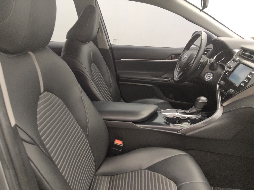 2019 Toyota Camry in Tallahassee, FL 32304 - 18085457 21