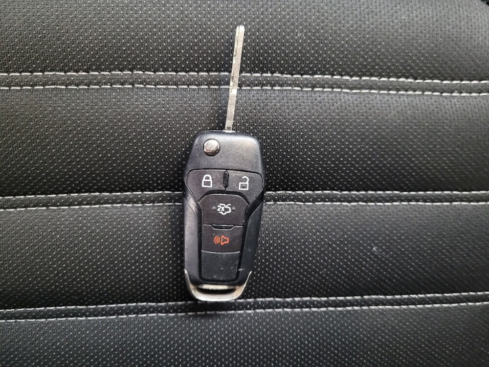 2015 Ford Fusion in Las Vegas, NV 89102 - 18085458 32