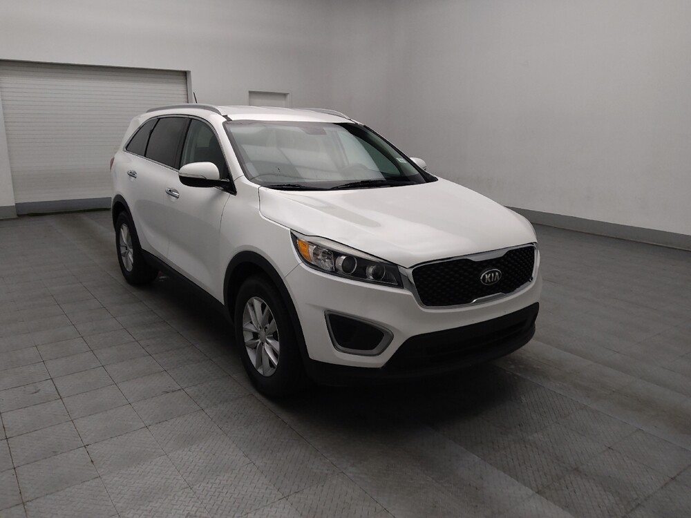2017 Kia Sorento in Union City, GA 30291 - 18085478 13
