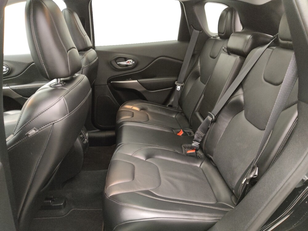 2020 Jeep Cherokee in Independence, MO 64055 - 18085494 18