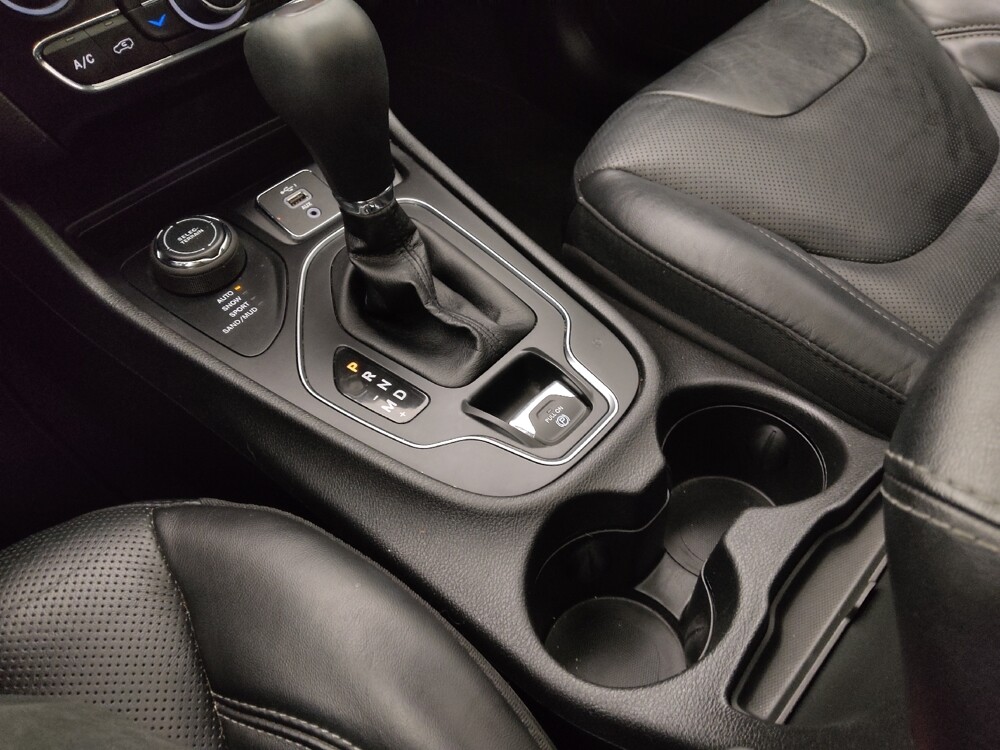 2020 Jeep Cherokee in Independence, MO 64055 - 18085494 26