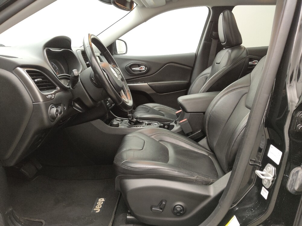 2020 Jeep Cherokee in Independence, MO 64055 - 18085494 17