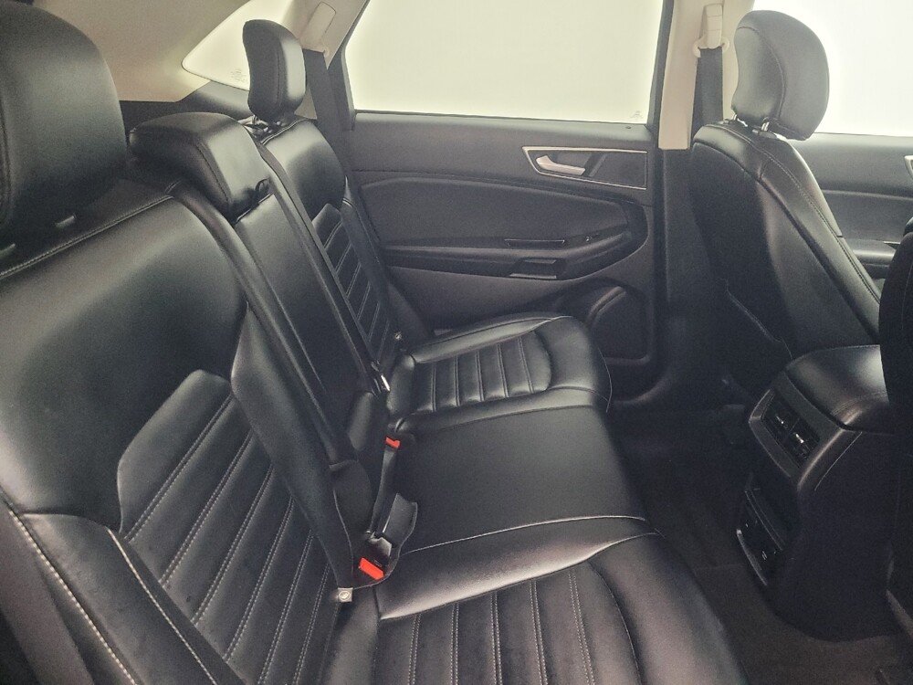 2019 Ford Edge in Indianapolis, IN 46219 - 18085496 19