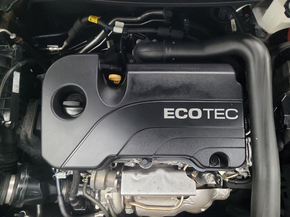 2020 Chevrolet Equinox in Indianapolis, IN 46219 - 18085497 30