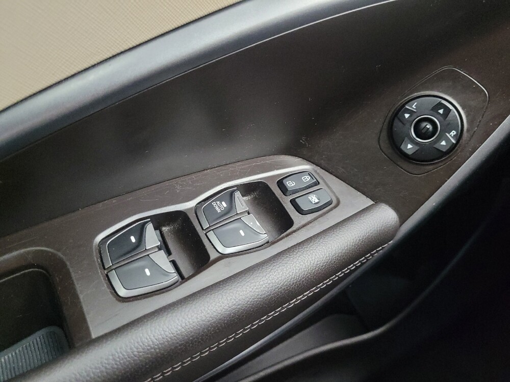 2018 Hyundai Santa Fe in Indianapolis, IN 46219 - 18085499 27