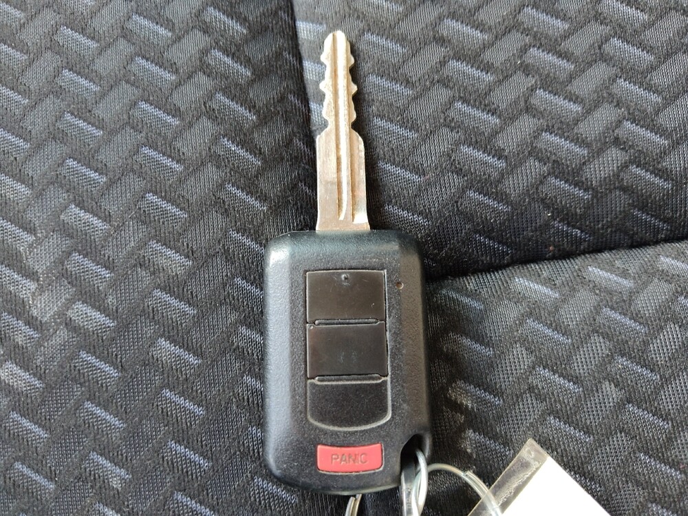 2019 Mitsubishi Eclipse Cross in Plano, TX 75074 - 18085507 32