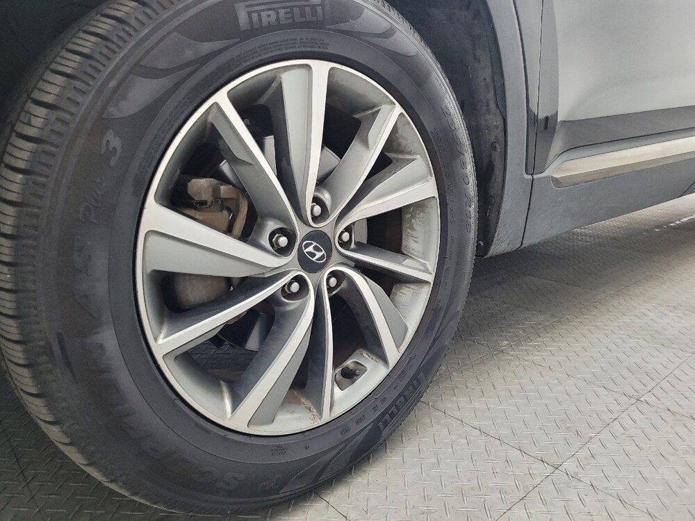 2019 Hyundai Santa Fe in Greenville, SC 29607 - 18085530 31