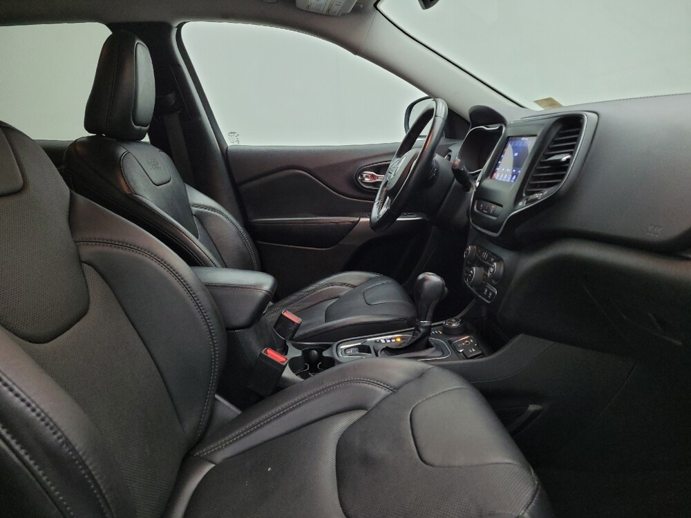 2021 Jeep Cherokee in Fairfield, OH 45014 - 18085531 21