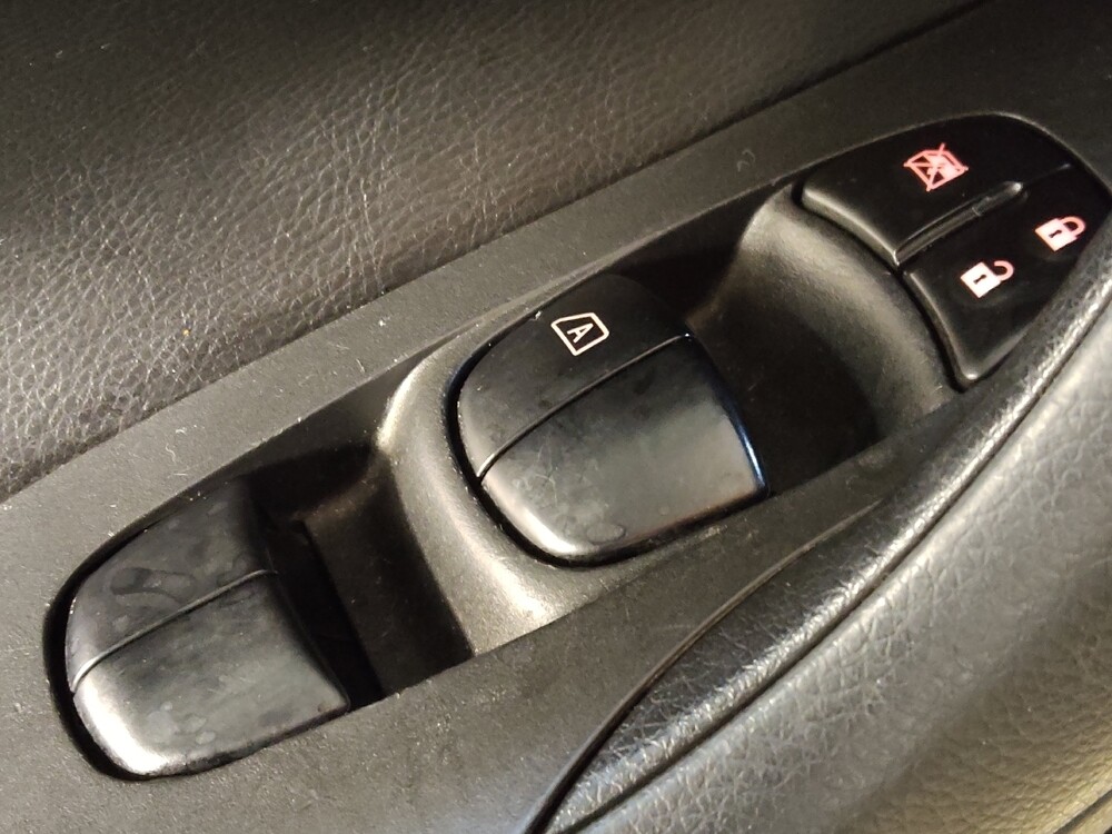 2018 Nissan Altima in Raleigh, NC 27604 - 18085534 27