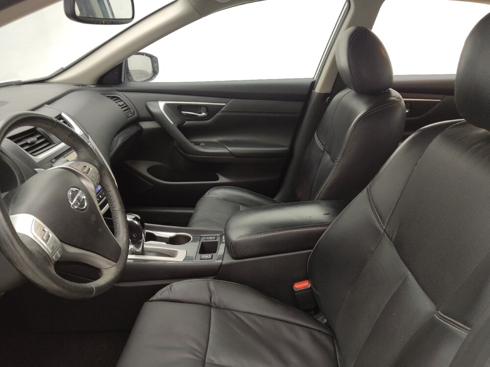 2017 Nissan Altima in Raleigh, NC 27604 - 18085535 17