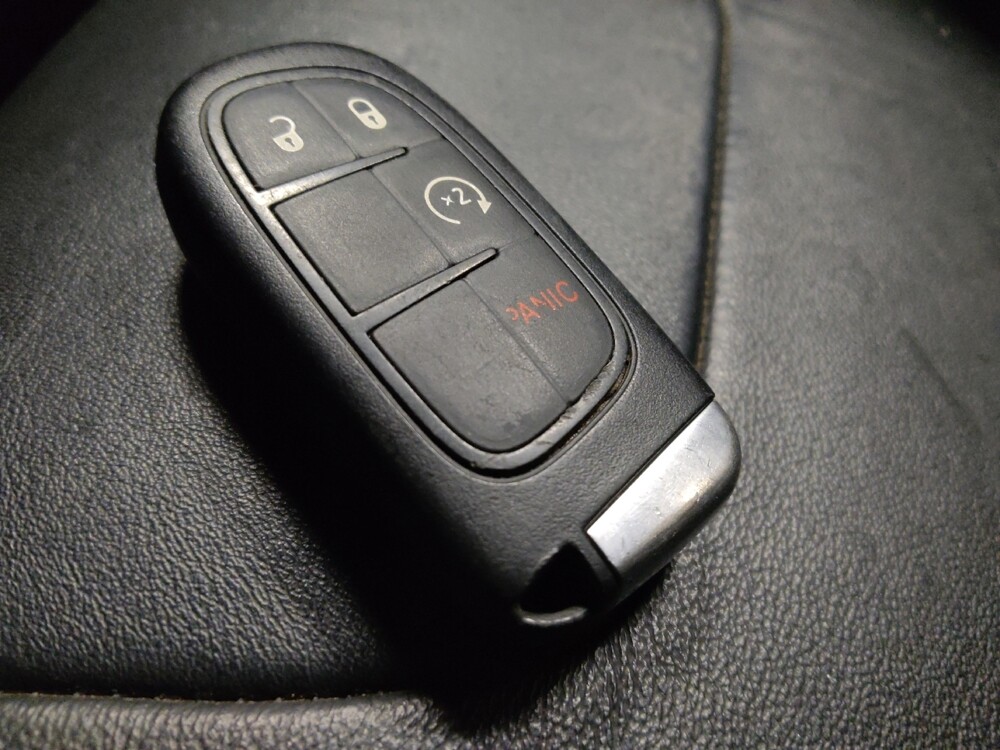 2016 Jeep Cherokee in Tucson, AZ 85705 - 18085537 32