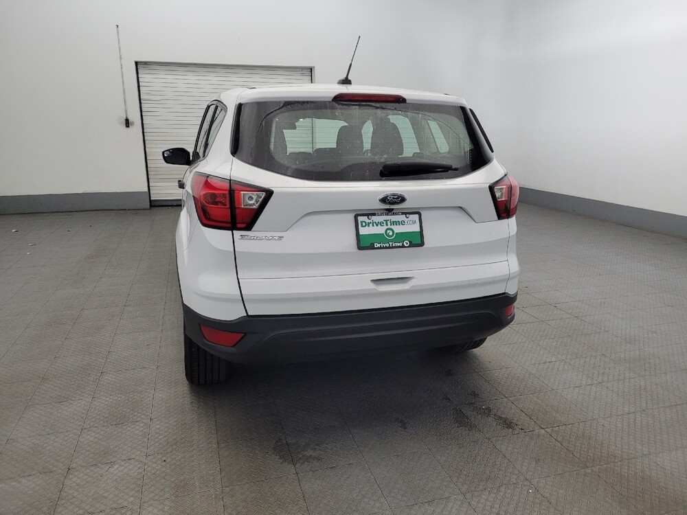 2019 Ford Escape in Plymouth Meeting, PA 19462 - 18085543 6