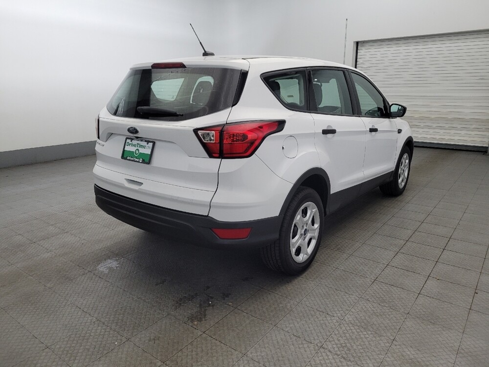 2019 Ford Escape in Plymouth Meeting, PA 19462 - 18085543 9