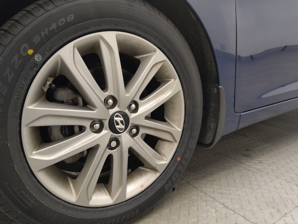 2016 Hyundai Elantra in Greenville, SC 29607 - 18085550 31