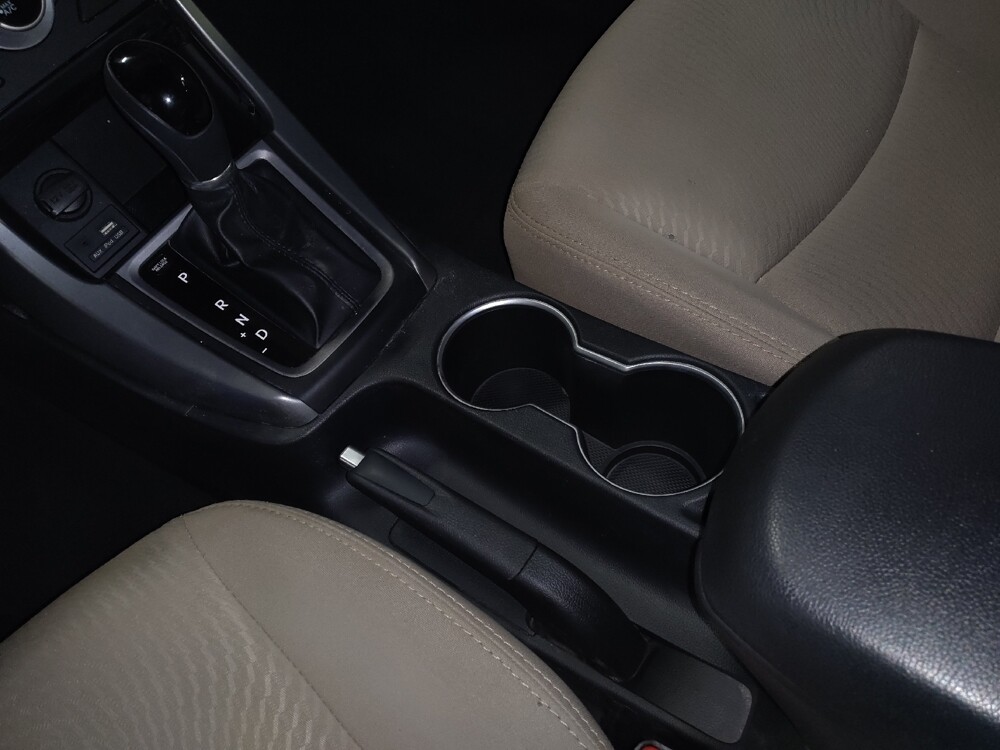 2016 Hyundai Elantra in Greenville, SC 29607 - 18085550 26