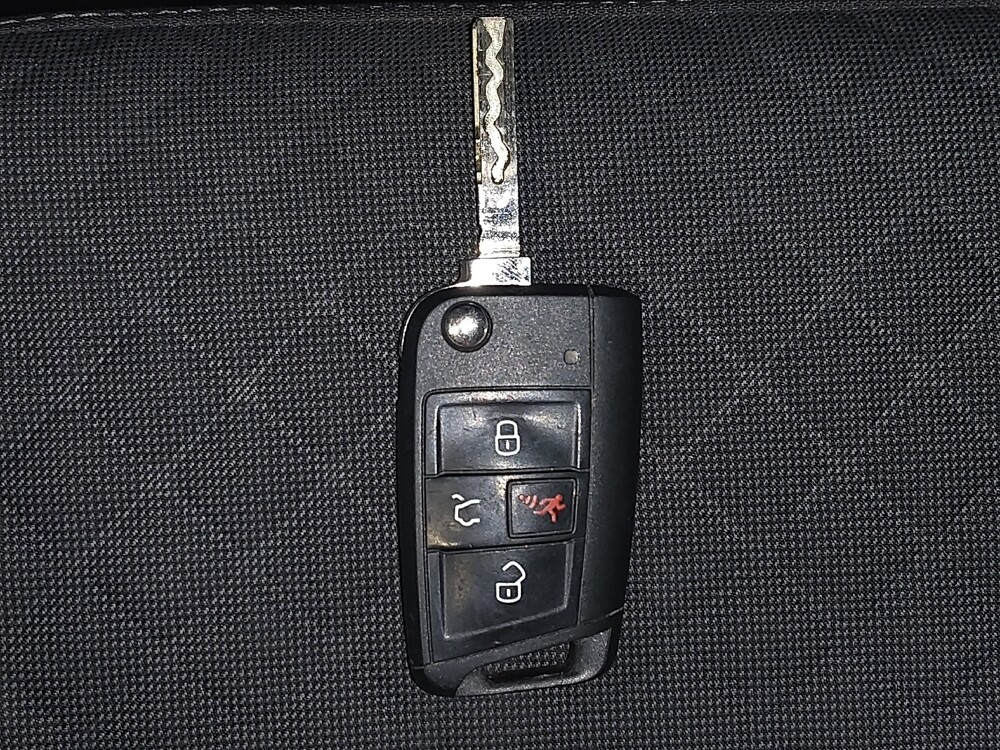 2019 Volkswagen Tiguan in Miami, FL 33157 - 18085552 32