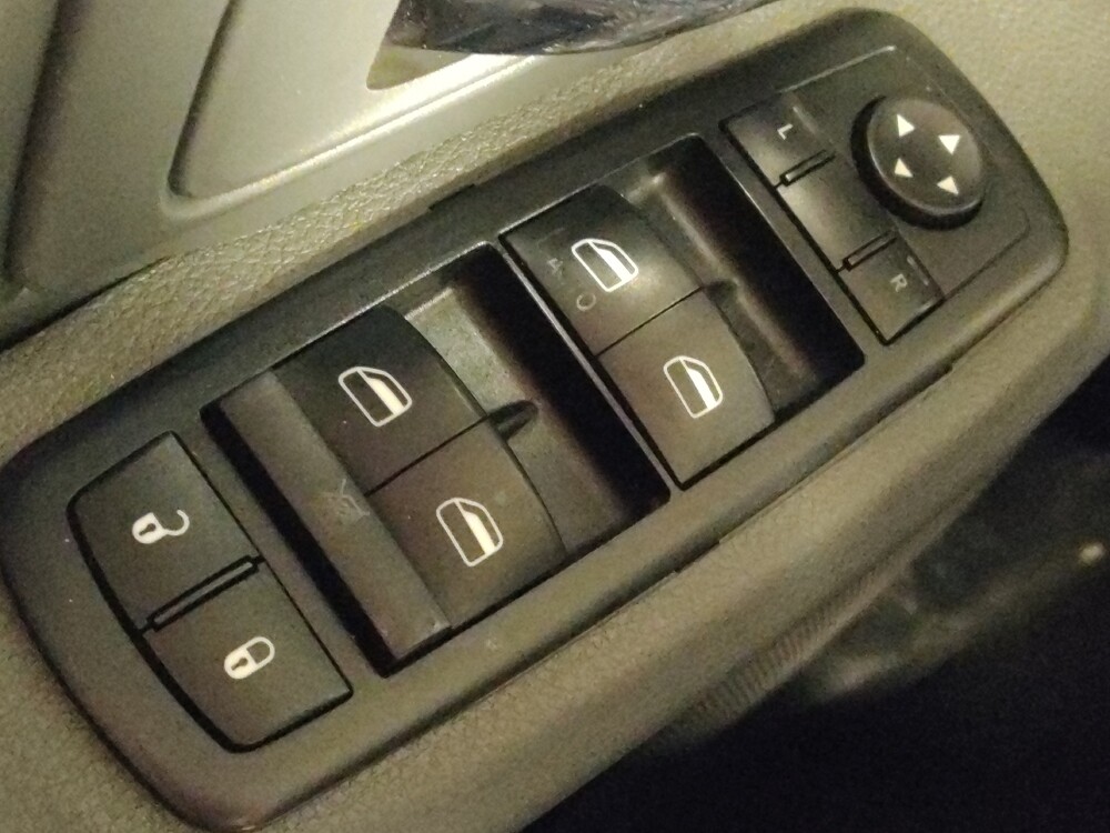 2015 RAM 1500 in Houston, TX 77060 - 18085557 27