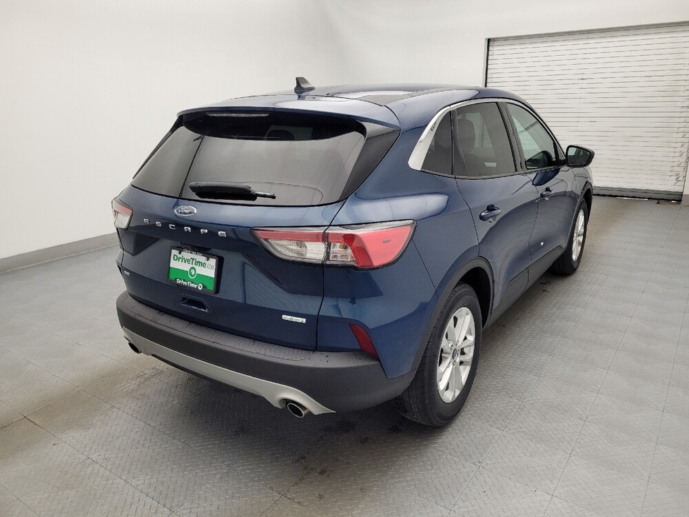 2020 Ford Escape in Raleigh, NC 27604 - 18085567 9