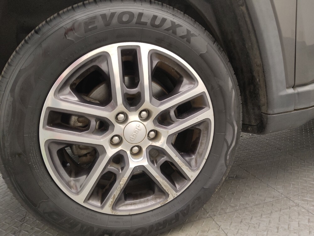 2018 Jeep Compass in Jacksonville, FL 32210 - 18085571 31