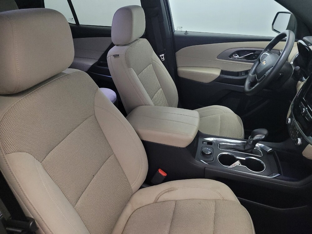 2022 Chevrolet Traverse in Glen Burnie, MD 21061 - 18085575 21