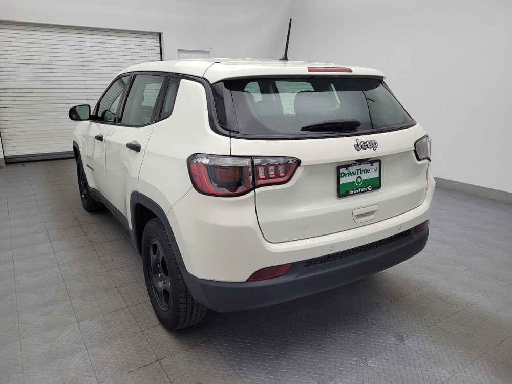 2018 Jeep Compass in Raleigh, NC 27604 - 18085577 5