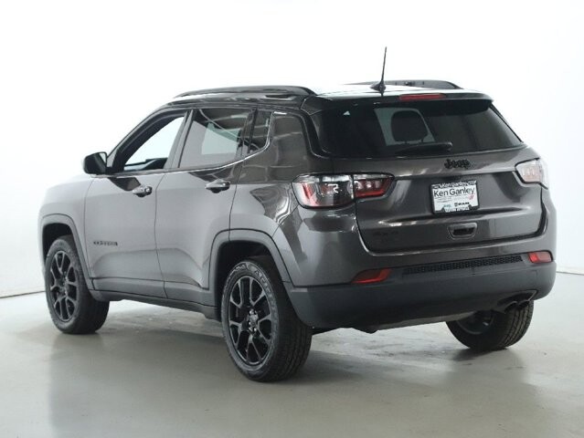 2022 Jeep Compass in Bedford, OH 44146 - 18085824 42