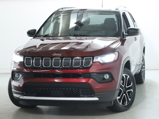 2022 Jeep Compass in Bedford, OH 44146 - 18085825 3