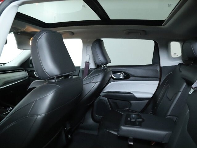 2022 Jeep Compass in Bedford, OH 44146 - 18085825 15