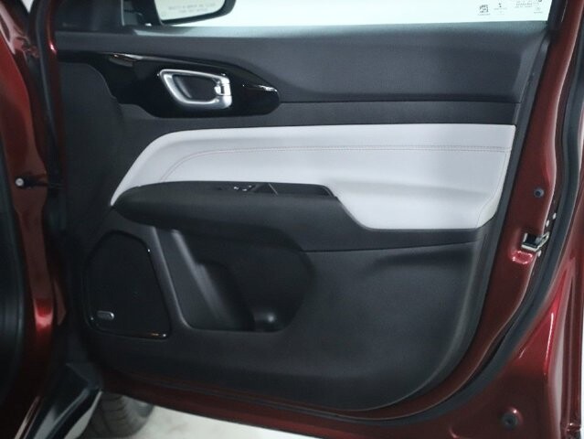 2022 Jeep Compass in Bedford, OH 44146 - 18085825 34